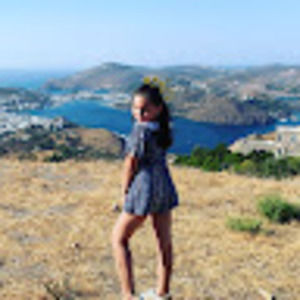 Meet your Posher, Nikaa